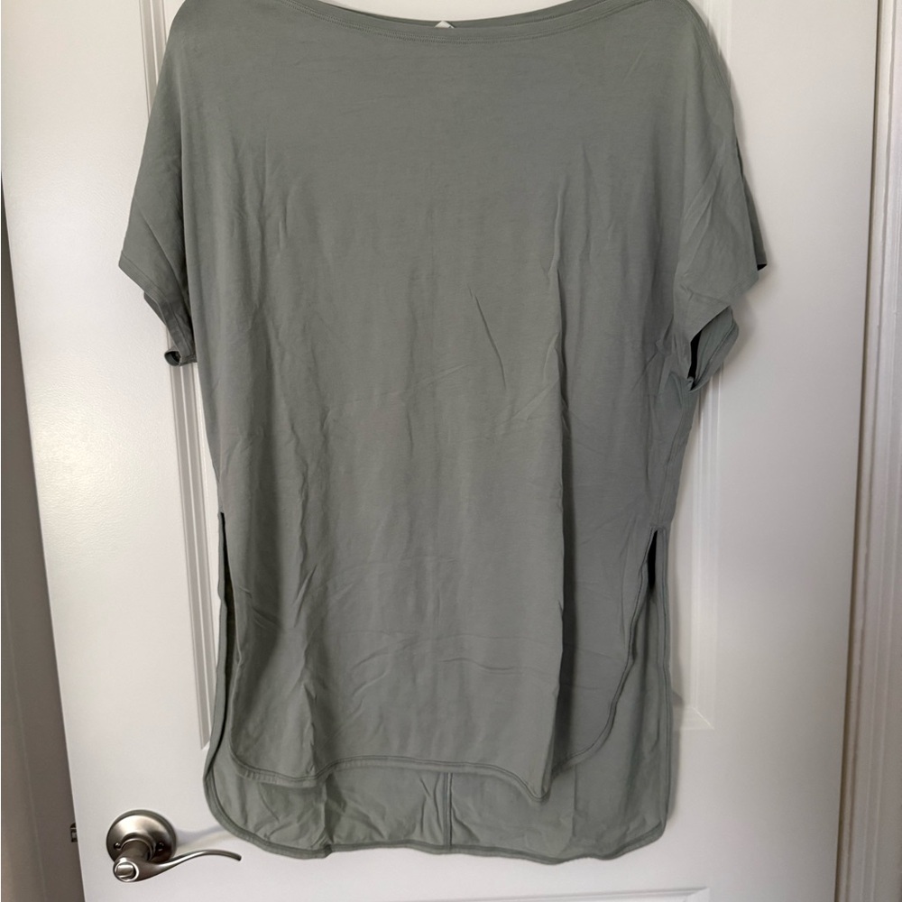 lululemon athletica Women's Short Sleeve Top in Light Green